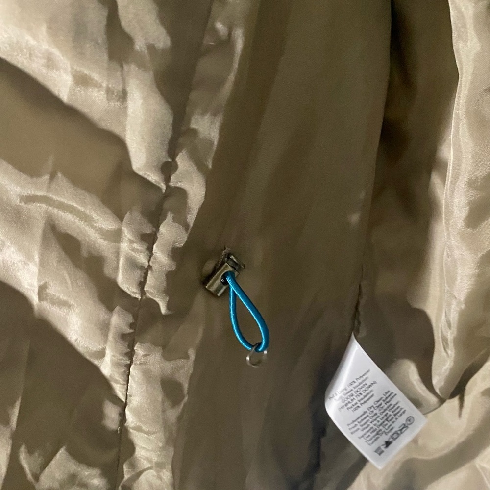 Eddie Bauer Lightweight Goose Down Classic Quilted Teal Jacket - Picture 6 of 6
